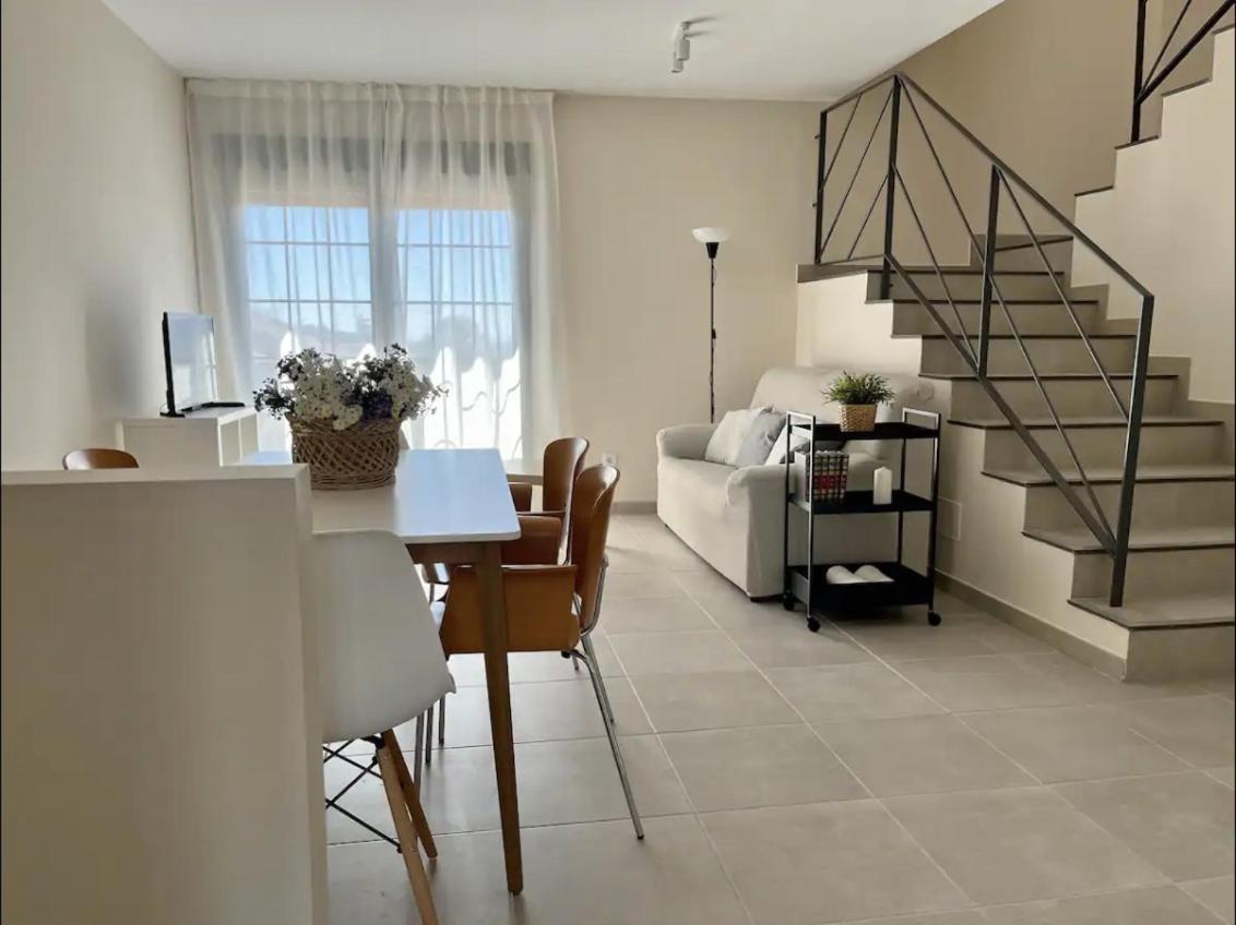 Apartamentos El Piquillo En Cadalso De Los Vidrios Extérieur photo