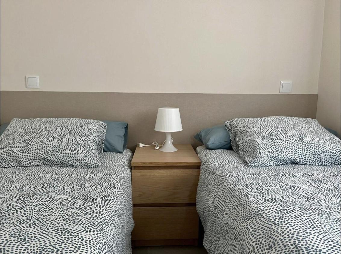 Apartamentos El Piquillo En Cadalso De Los Vidrios Extérieur photo