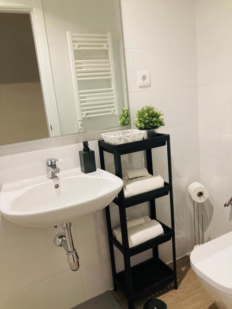 Apartamentos El Piquillo En Cadalso De Los Vidrios Extérieur photo